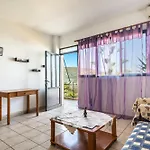 Vangelis Apartamento